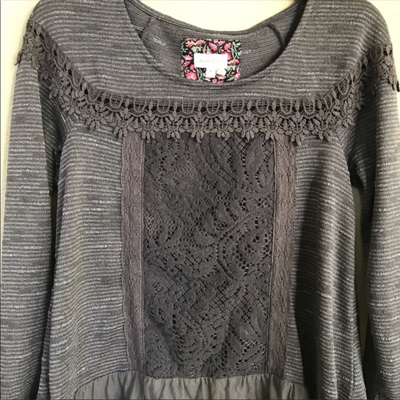 Anthropologie Meadow Rue Flutter Top - Picture 3 of 7